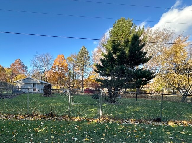 Foto del edificio - 2738 Eaman Rd