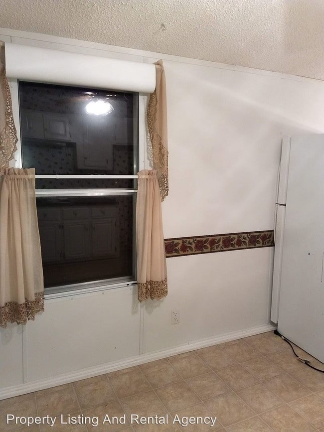 Building Photo - 3 br, 2 bath House - 141 Free Hill Road