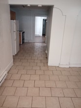 Building Photo - 31xx W Euclid Ave