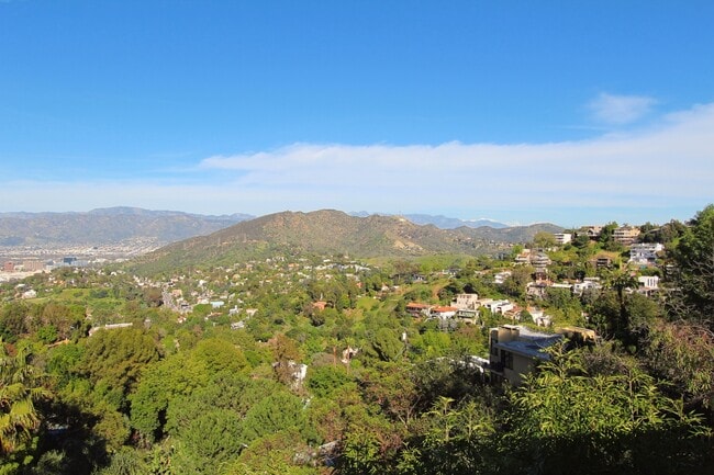 Building Photo - 7353 Pyramid Pl