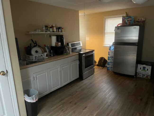 Foto del edificio - 10 Cindy Dr