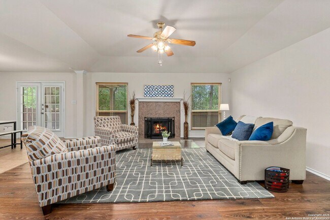 Building Photo - 3 Bedroom/2 Bath Spring Creek Subdivision