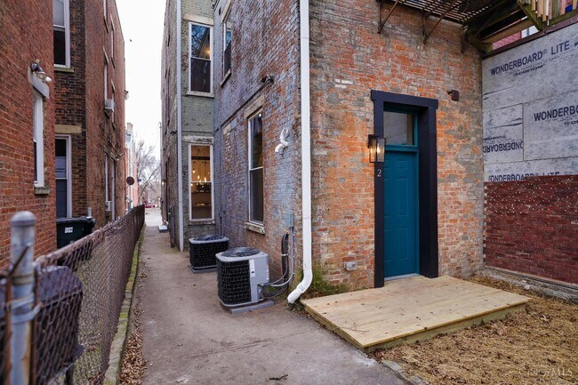 Foto del edificio - 472 Dayton St