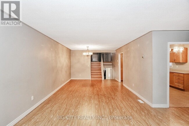 Photo du bâtiment - 115 Apache Trail