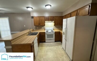Building Photo - "Cozy 2-Bedroom Retreat with Fireplace in Prime Memphis Location!"