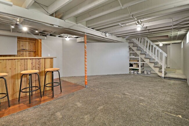 Foto del edificio - 1515 N Pleasant Dr