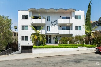 Building Photo - Martel Royale