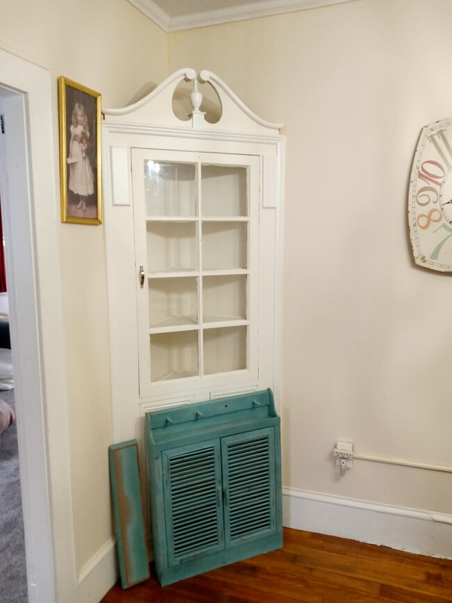 Dining Room Built In - 27 Upper Welden St