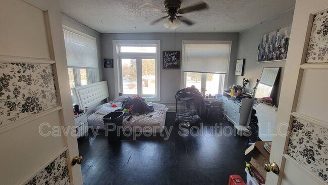 Foto del edificio - 1229 Commonwealth Ave