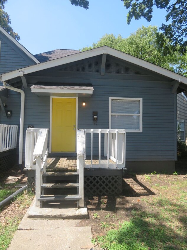 Primary Photo - 1307 Forest Ave