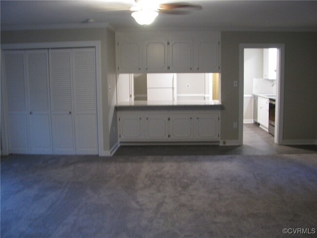 Building Photo - 4001 Hermitage Rd