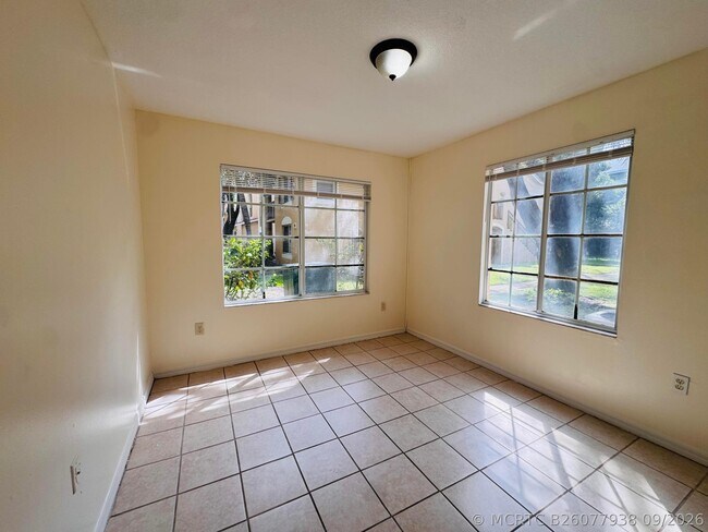 Building Photo - 4271 San Marino Blvd