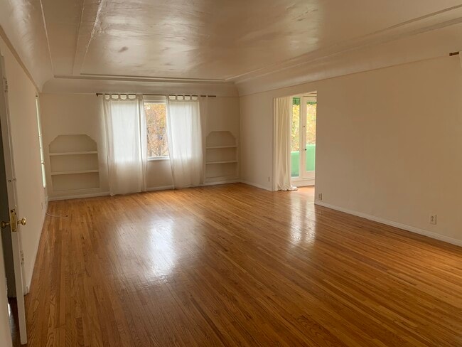 Foto del edificio - 1117 S Hayworth Ave