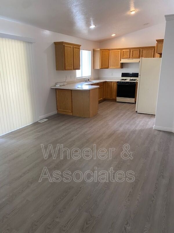 Building Photo - 4038 W 5250 S