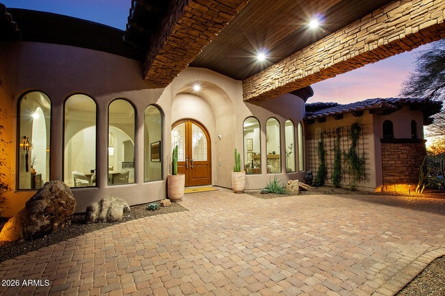 Building Photo - 11861 E Desert Trail Rd