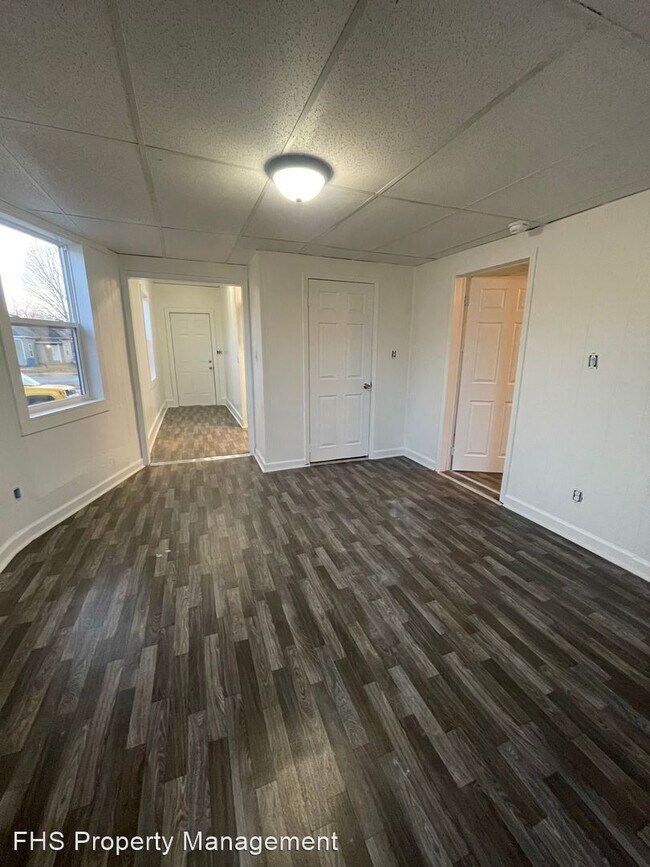 Foto del edificio - 1 br, 1 bath House - 1071 E Commercial Unit B