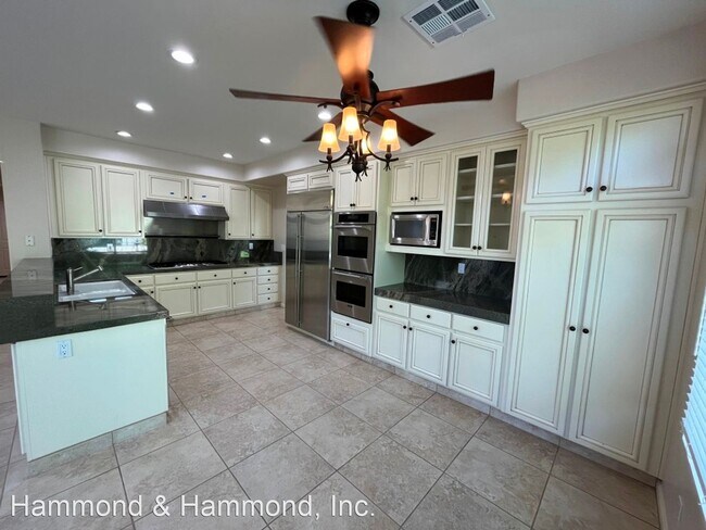 Building Photo - 4 br, 4 bath House - 679 Windswept Pl.