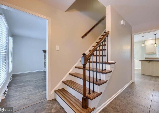 Foto del edificio - 4160 Exton Ln