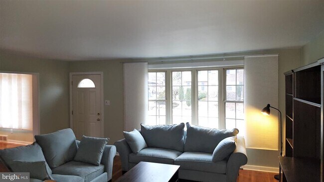 Foto del edificio - 234 Pinehurst Rd
