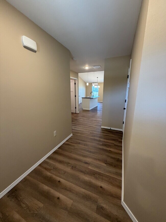 Foto del edificio - Last BRAND NEW 4BR Duplex left!!!