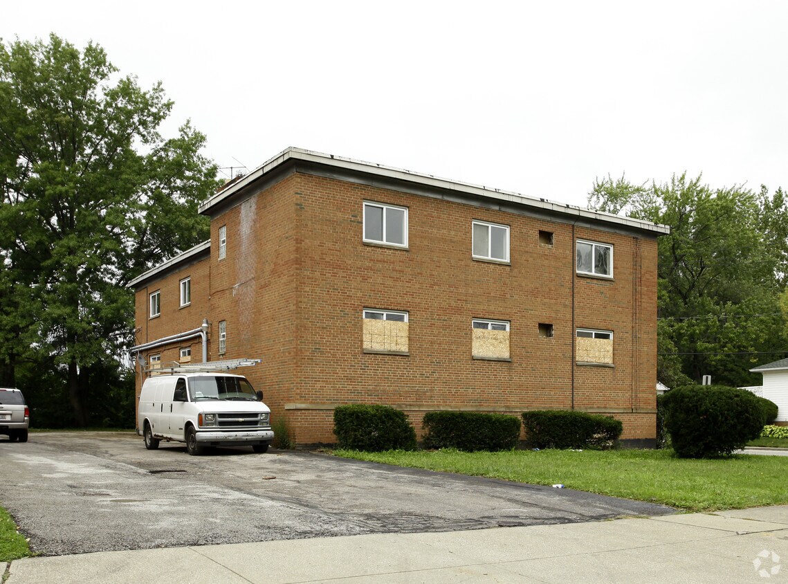 Building Photo - 13820 Abell Ave