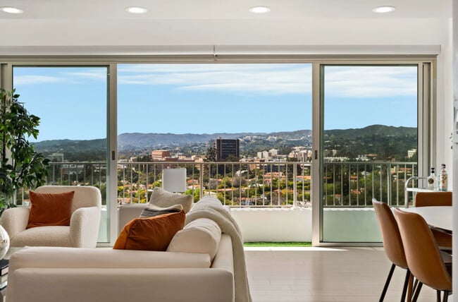 Building Photo - 10501 WILSHIRE Blvd