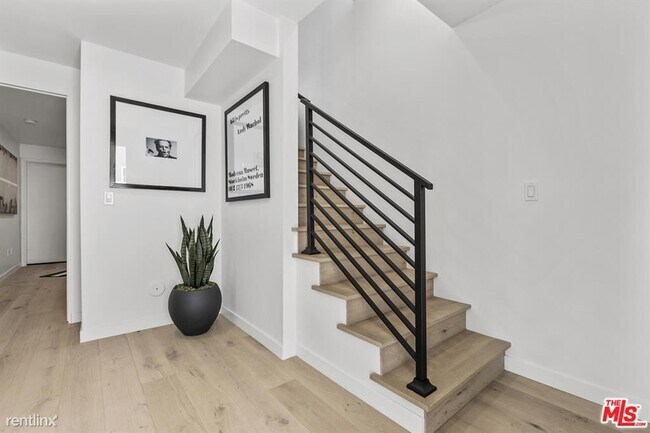 Foto del edificio - 3 br, 3.5 bath House - 6701 Eden Terrace # 4