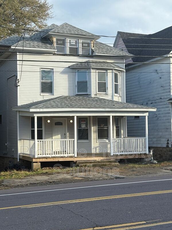 Foto principal - 415 S Main Ave