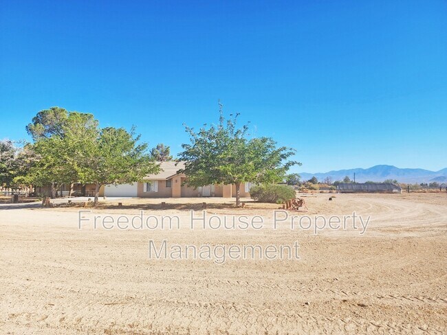 Foto del edificio - 3120 E Easy St