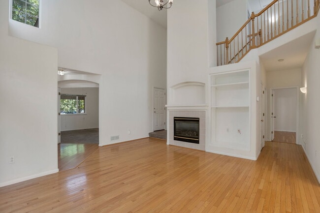 Building Photo - 13647 Plaster Cir
