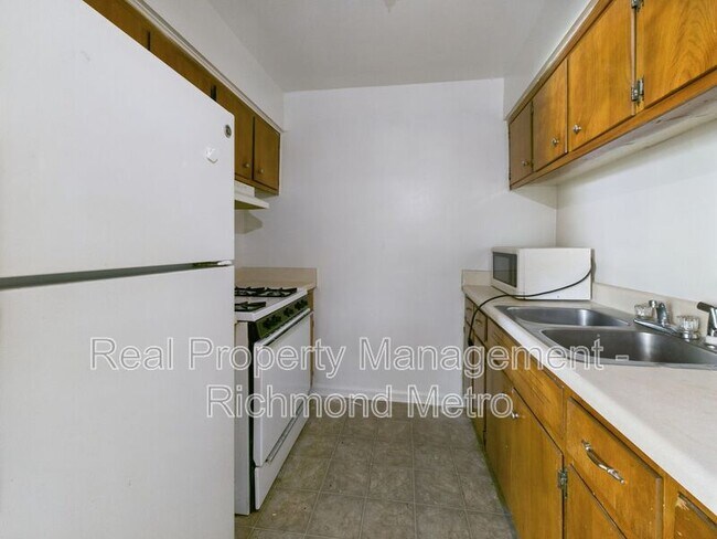 Foto del edificio - 2002 Warren Ave