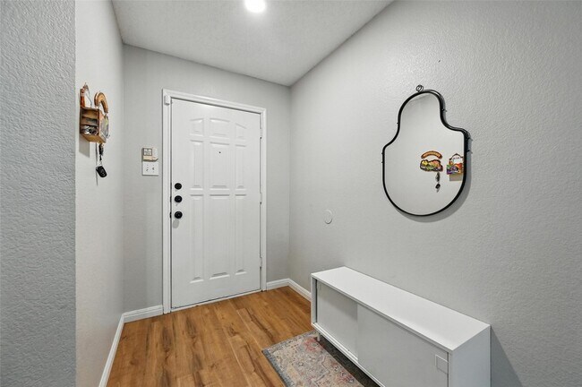 Foto del edificio - 636 Capricorn St