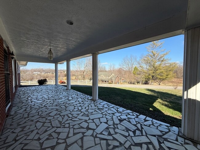 Building Photo - 2 Bedroom 1.5 Bath Home in Greeneville, TN