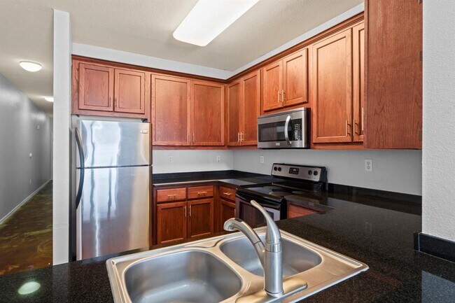 Foto del edificio - 910 W 25th St