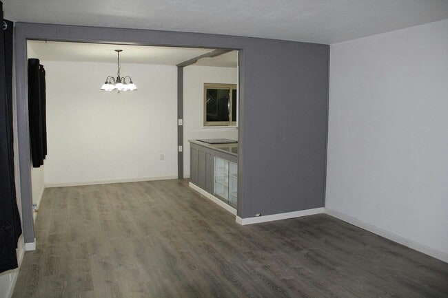 Photo - 1870 Gail Ct House