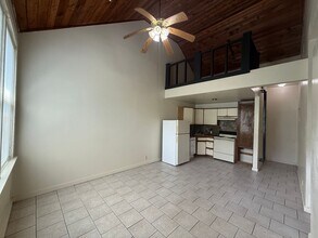 Building Photo - 8464 Bayou Fountain Ave