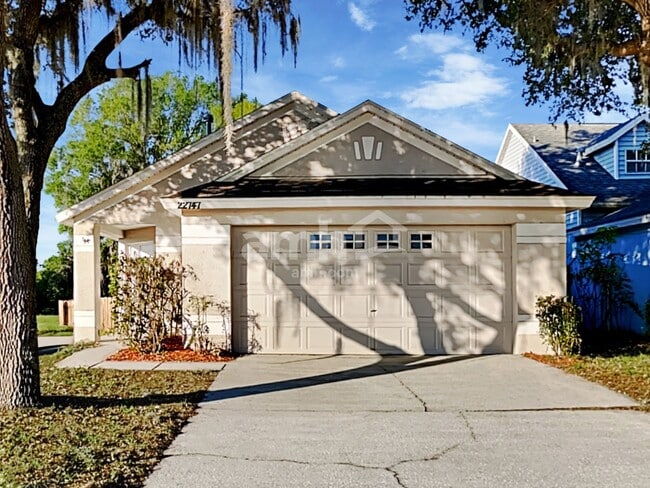 Building Photo - 22747 Saint Thomas Cir