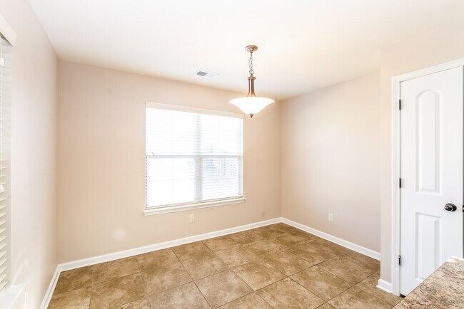 Foto del edificio - 2700 Cherry Tree Dr