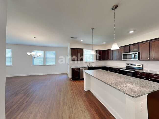 Building Photo - 190 Rivulet Dr