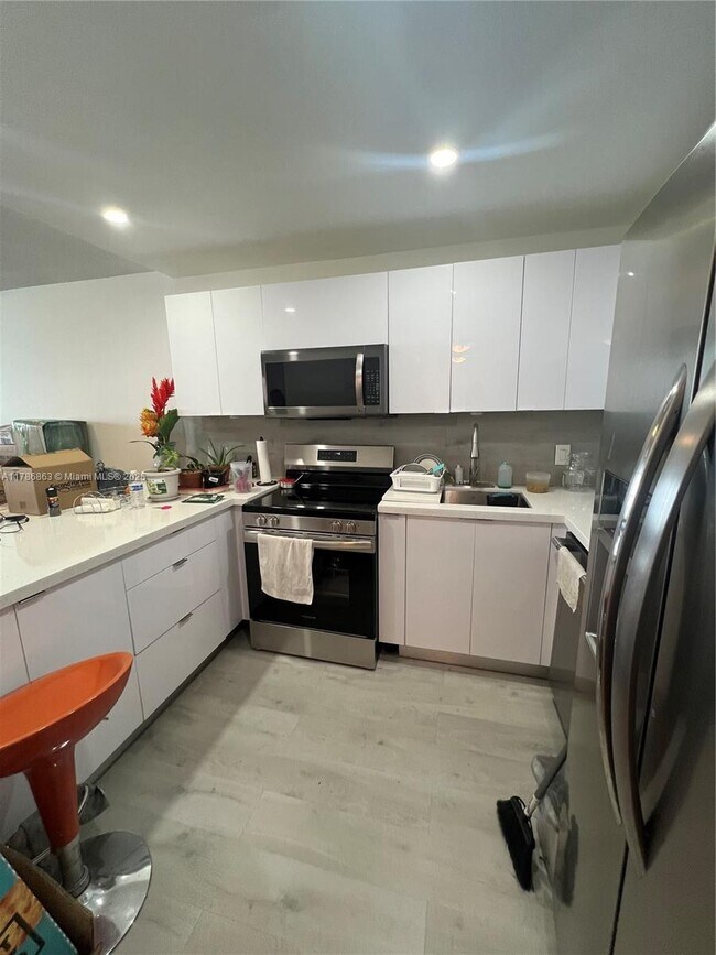Foto del edificio - 1200 NE Miami Gardens Dr