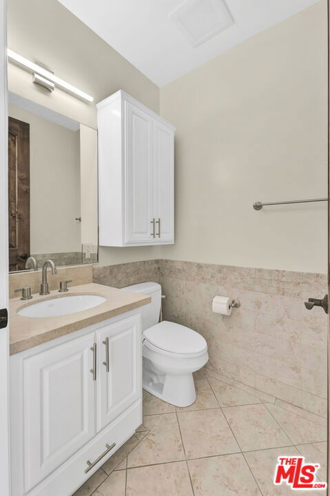 Foto del edificio - 3833 Huron Ave