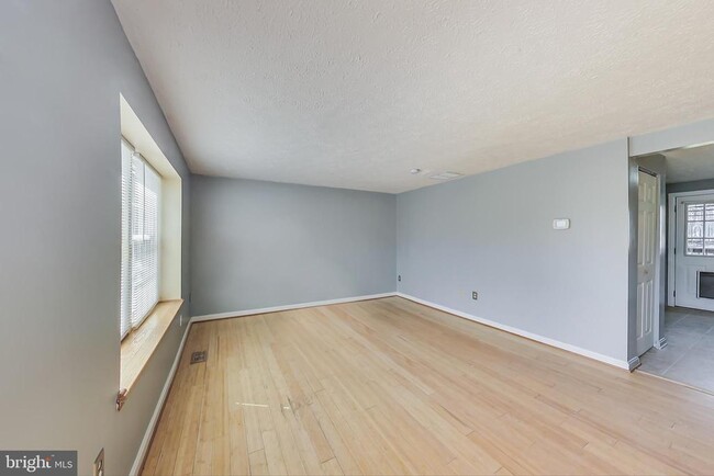 Building Photo - 25504 Coltrane Dr
