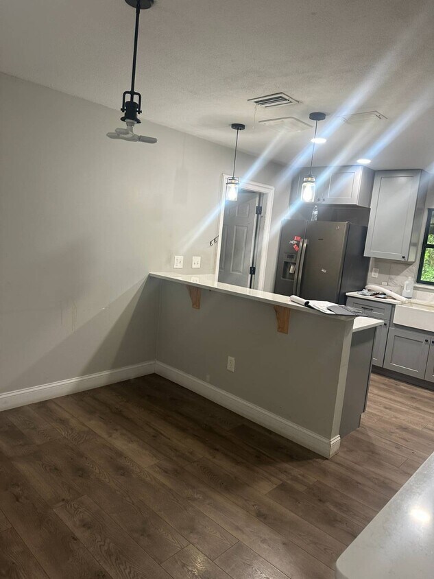 Foto principal - 2643 Balkan St