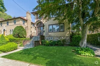 Building Photo - 371 Hayward Ave