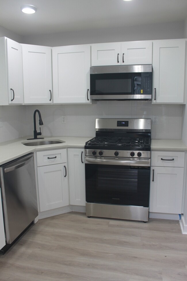 Foto del edificio - 3355 Argyle St