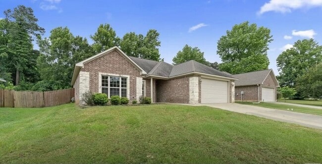 Building Photo - 5005 Hidden Acres Dr