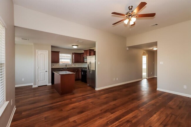 Building Photo - 7119 Glenridge