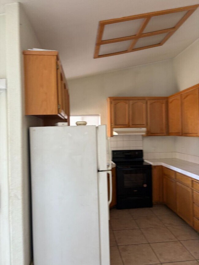 Foto del edificio - 2 WEEKS FREE RENT November Special