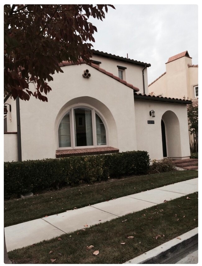 Building Photo - 1277 Dahlia Loop