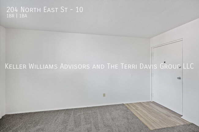Building Photo - 204 N East St